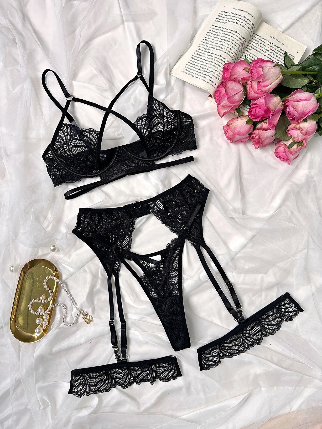 LACE ME DOWN LINGERIE SET